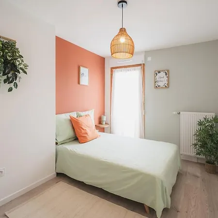 Tranquility Terminal - Paris Airport *