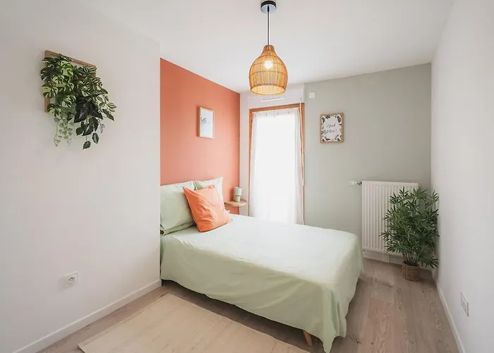 Tranquility Terminal - Paris Airport *